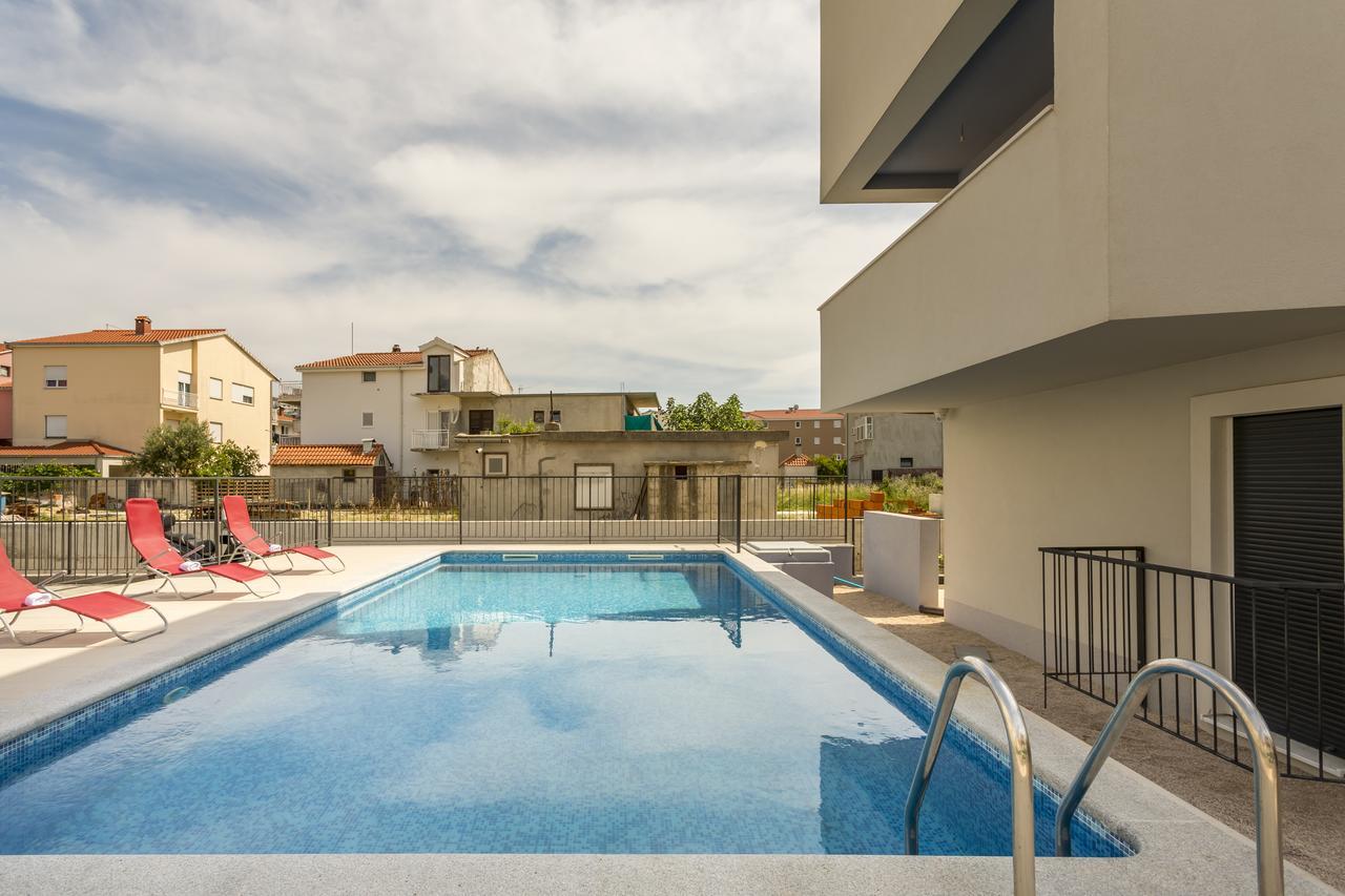 Luxury 3 Bed Apartment, Large Terrace, Pool, Close To Beach And Split! 포드스트라나 외부 사진
