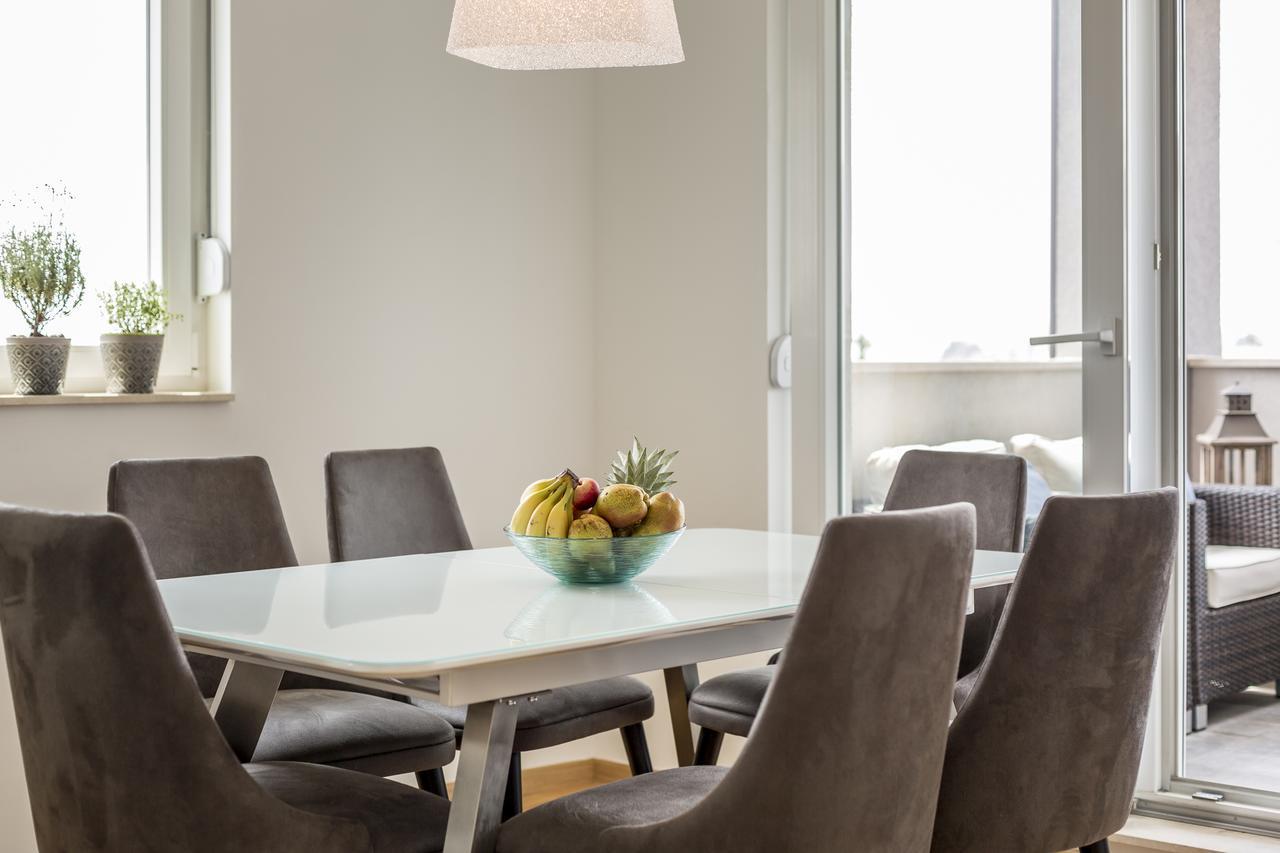 Luxury 3 Bed Apartment, Large Terrace, Pool, Close To Beach And Split! 포드스트라나 외부 사진