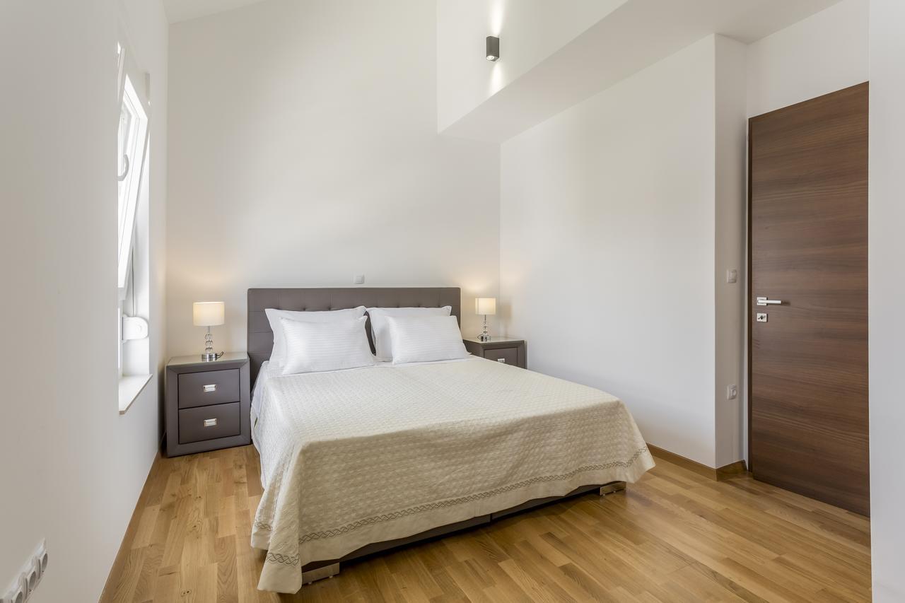 Luxury 3 Bed Apartment, Large Terrace, Pool, Close To Beach And Split! 포드스트라나 외부 사진