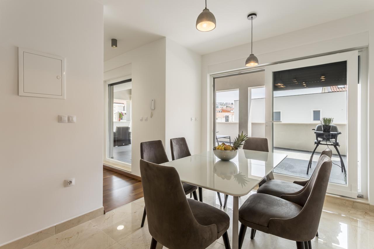 Luxury 3 Bed Apartment, Large Terrace, Pool, Close To Beach And Split! 포드스트라나 외부 사진