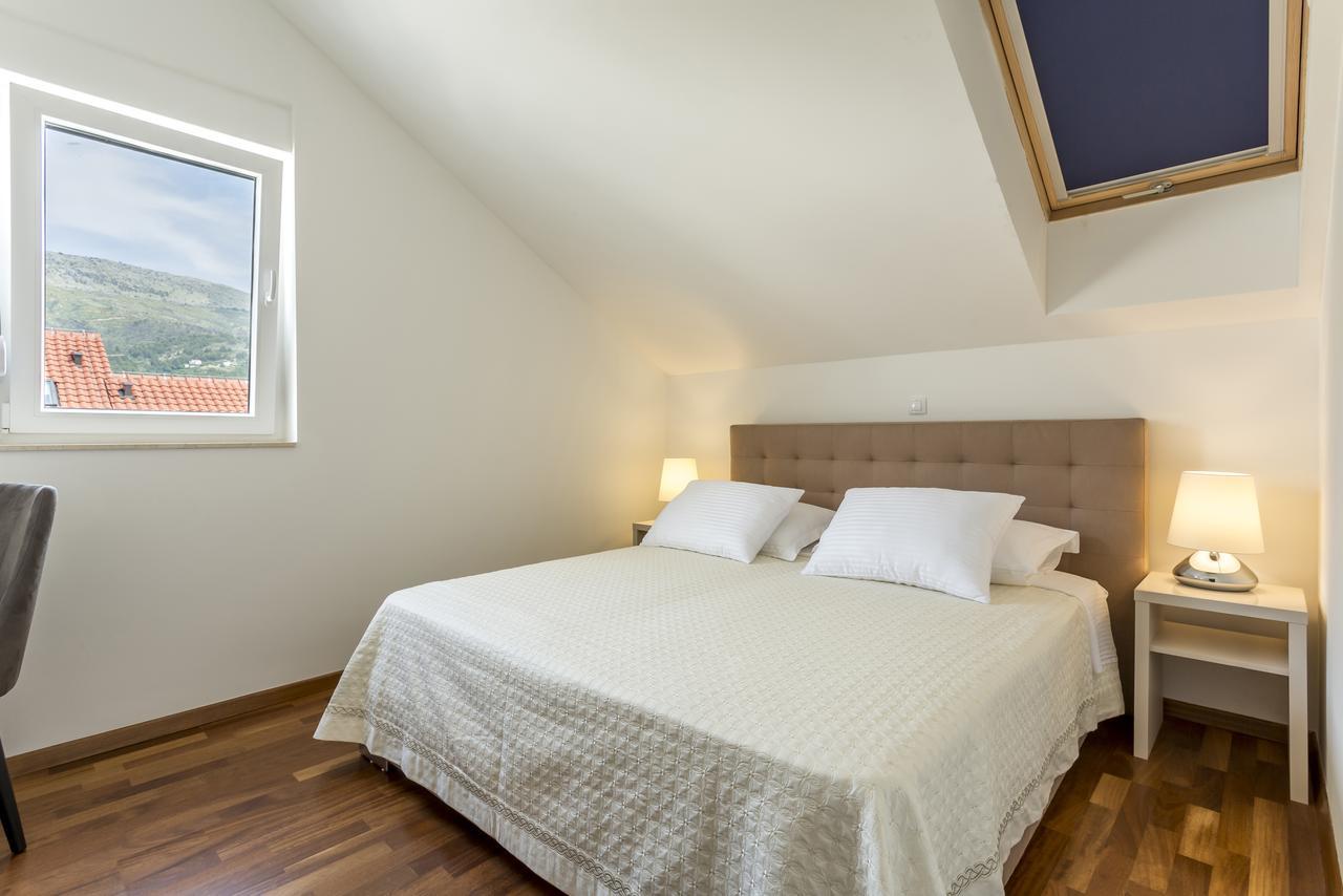 Luxury 3 Bed Apartment, Large Terrace, Pool, Close To Beach And Split! 포드스트라나 외부 사진