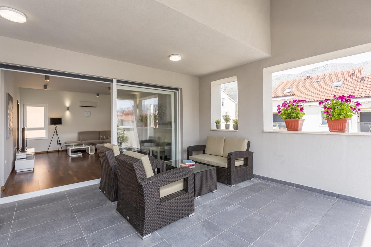 Luxury 3 Bed Apartment, Large Terrace, Pool, Close To Beach And Split! 포드스트라나 외부 사진